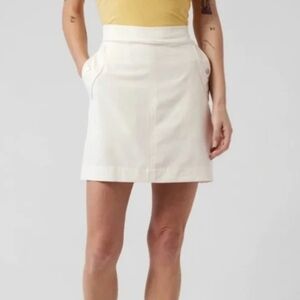 Athleta Vienna Cargo Skort In Magnolia White Sz. 8